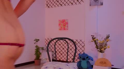 lovelymoon_ online show from May 2026 05:14:02 AM