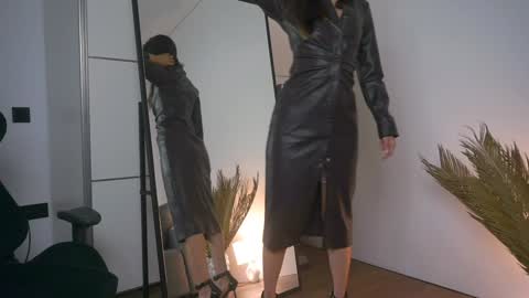 kim online show from January 2025 07:10:02 PM