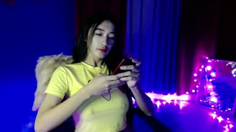 lovelypetite143 online show from March 2026 08:19:01 AM