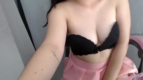 Red online show from October 2025 02:47:02 AM