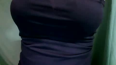 lovemae352295 online show from December 2024 12:49:01 PM