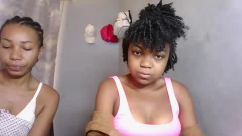 Snapshot of lovemarie08 chatting on April 2026 06:02:02 AM lovemarie08 online show from April 2026 06:02:02 AM