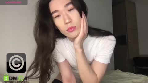 Snapshot of lovememore000 chatting on January 2025 04:25:02 PM Mikie online show from January 2025 04:25:02 PM