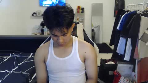 Snapshot of loverboyph04 chatting on January 2026 02:50:02 AM loverboyph04 online show from January 2026 02:50:02 AM