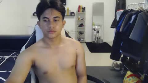 Snapshot of loverboyph04 chatting on January 2026 02:26:02 AM loverboyph04 online show from January 2026 02:26:02 AM