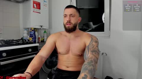 Mike online show from October 2025 02:42:02 AM