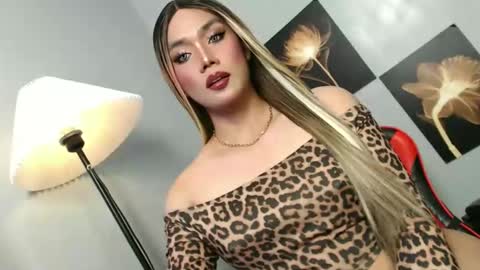 lovers moon22 online show from January 2026 12:43:02 PM