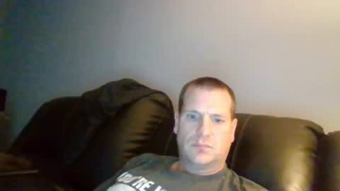 lovetocum37 online show from December 2024 05:43:02 PM