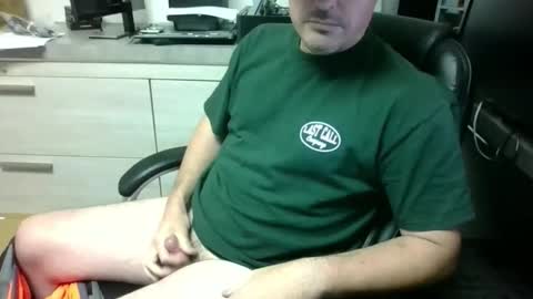 Snapshot of lovetofps chatting on December 2025 05:53:01 PM Love2Game online show from December 2025 05:53:01 PM