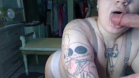 lovetubes101 online show from November 2025 04:02:02 AM