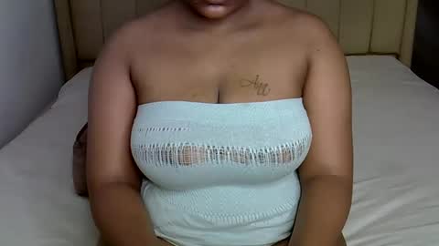 loveydivah online show from October 2025 02:45:02 AM