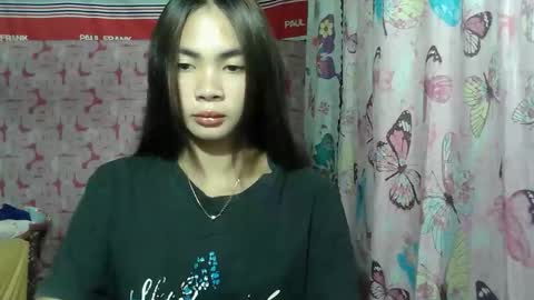 loving_rhean online show from May 2026 11:17:01 AM