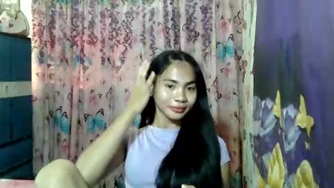 loving_rhean online show from August 2026 02:02:02 AM