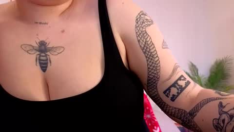 Snapshot of lovingedem chatting on February 2026 07:34:02 AM Call me Aphrodite online show from February 2026 07:34:02 AM