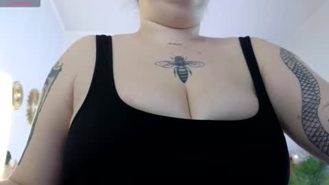 Snapshot of lovingedem chatting on February 2026 07:51:02 AM Call me Aphrodite online show from February 2026 07:51:02 AM