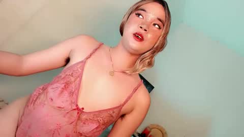 Lovingmonaru969 online show from May 2026 01:06:01 PM