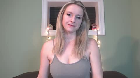 Summer online show from February 2025 10:36:02 PM