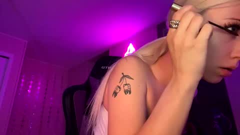 Snapshot of lsdprincess chatting on January 2025 10:54:01 PM Princess online show from January 2025 10:54:01 PM