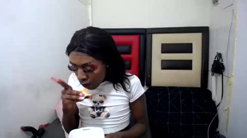 Snapshot of lsnnickykhanyile chatting on May 2026 11:12:03 PM lsnnickykhanyile online show from May 2026 11:12:03 PM