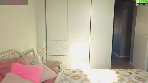 Snapshot of lu_muon chatting on February 2026 08:48:02 AM lu_muon online show from February 2026 08:48:02 AM