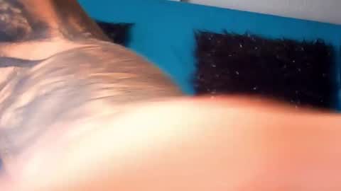 lu_pink online show from October 2025 01:03:02 PM