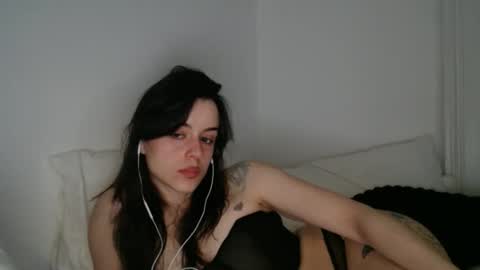 luana online show from November 2025 10:53:02 PM