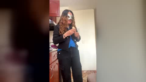 Snapshot of luana_winner chatting on December 2025 09:09:02 PM luana_winner online show from December 2025 09:09:02 PM