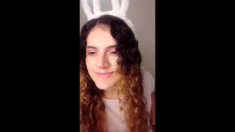 luanapowerful online show from March 2026 10:05:01 PM