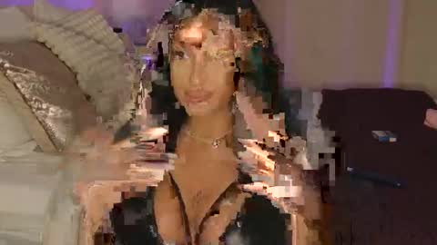 Luana Dess online show from May 2026 04:45:01 PM