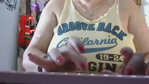 luanna837 online show from April 2026 02:00:02 AM