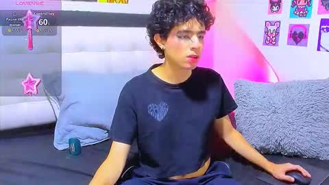 Snapshot of luanrush_ chatting on February 2026 11:08:02 PM LuanRush online show from February 2026 11:08:02 PM