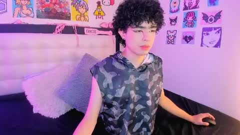 Snapshot of luanrush_ chatting on April 2026 07:14:01 PM LuanRush online show from April 2026 07:14:01 PM