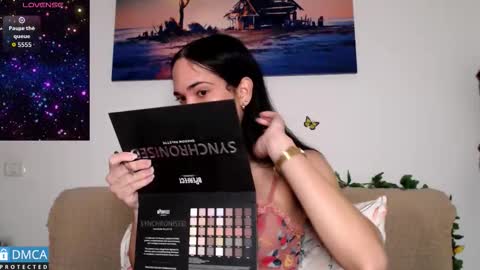 luara_ online show from January 2026 12:32:01 PM