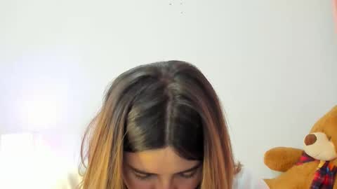 luara__01__lecat_1 online show from October 2025 02:28:01 AM