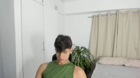 lucacosta19 online show from May 2026 11:49:01 AM