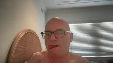 Snapshot of lucas10004 chatting on December 2024 12:08:01 AM lucas10004 online show from December 2024 12:08:01 AM