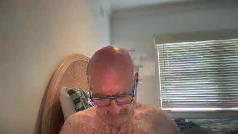 Snapshot of lucas10004 chatting on January 2025 04:22:02 AM lucas10004 online show from January 2025 04:22:02 AM