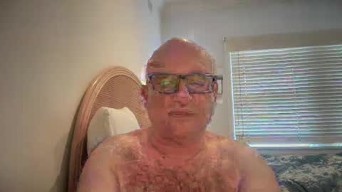 Snapshot of lucas10004 chatting on January 2025 03:02:02 AM lucas10004 online show from January 2025 03:02:02 AM