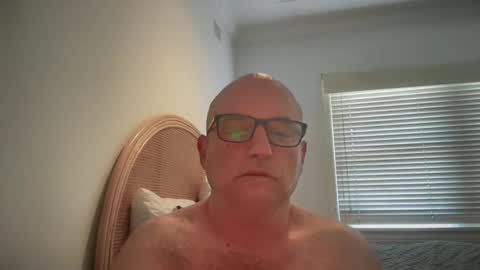 Snapshot of lucas10004 chatting on January 2025 02:37:01 AM lucas10004 online show from January 2025 02:37:01 AM