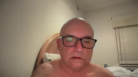 Snapshot of lucas10004 chatting on February 2025 12:00:02 PM lucas10004 online show from February 2025 12:00:02 PM