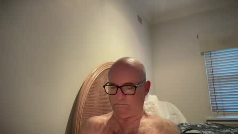 Snapshot of lucas10004 chatting on February 2025 08:07:01 AM lucas10004 online show from February 2025 08:07:01 AM