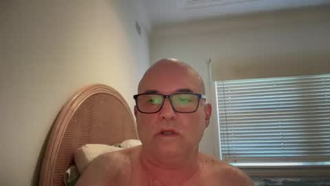 Snapshot of lucas10004 chatting on March 2025 05:51:01 AM lucas10004 online show from March 2025 05:51:01 AM