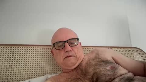 Snapshot of lucas10004 chatting on October 2025 09:21:01 PM lucas10004 online show from October 2025 09:21:01 PM