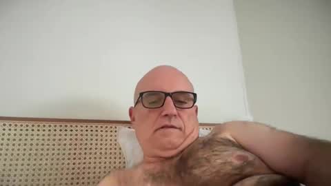 Snapshot of lucas10004 chatting on October 2025 05:18:01 AM lucas10004 online show from October 2025 05:18:01 AM