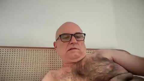 Snapshot of lucas10004 chatting on October 2025 01:53:02 AM lucas10004 online show from October 2025 01:53:02 AM