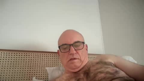 Snapshot of lucas10004 chatting on November 2025 05:06:01 AM lucas10004 online show from November 2025 05:06:01 AM