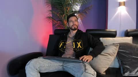 Snapshot of lucas4me chatting on April 2026 03:06:01 AM Lucas online show from April 2026 03:06:01 AM