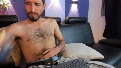 Snapshot of lucas4me chatting on April 2026 02:05:02 AM Lucas online show from April 2026 02:05:02 AM