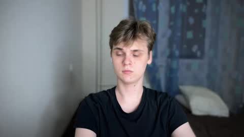 Lucas Gill online show from December 2024 06:21:01 PM