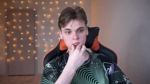 Lucas Gill online show from January 2025 05:37:01 AM